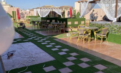 مقهى للتقبيل